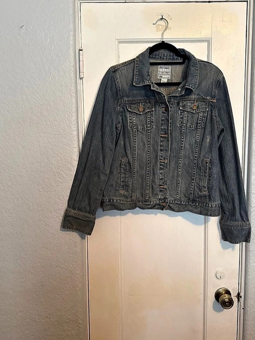 Old Navy Classic Denim Jacket Gray Size Large
